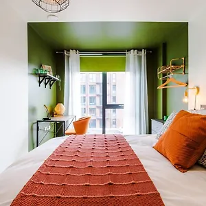 sheffield-central-kelham-island-2-bed-stunning-decor.yorkshirehotels.net/